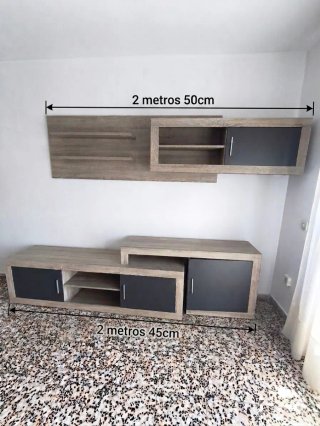 Mueble de comedor madera y cristal