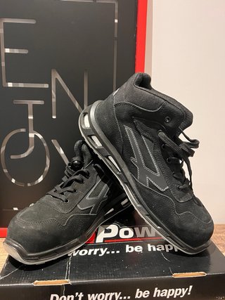 Scarpe U-Power