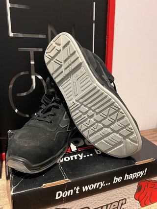 Scarpe U-Power