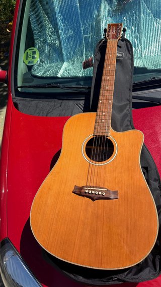 Guitarra Acústica