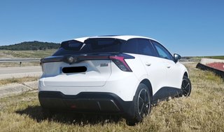 MG MG4 Luxury 64kWh 2023