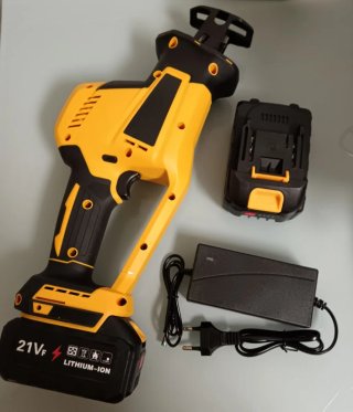 Sierra Sable Portátil Recargable (2 Baterías)
