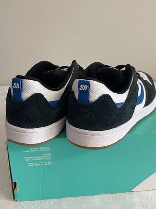 Nike Scarpe da Ginnastica Uomo Taglia 42.5