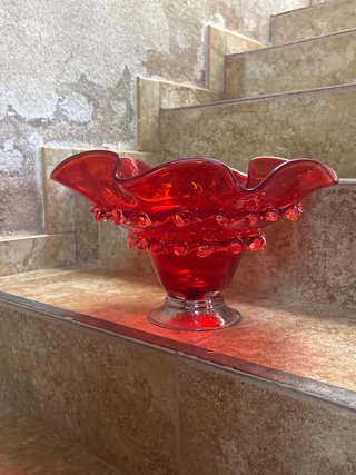 Cuenco de cristal rojo