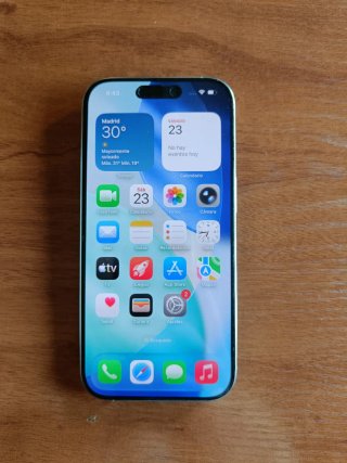 iPhone 16 Pro 99% Batería en Garantía