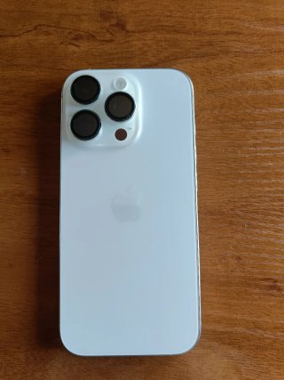 iPhone 16 Pro 99% Batería en Garantía