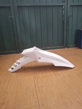 Guardabarros delantero blanco 49cc