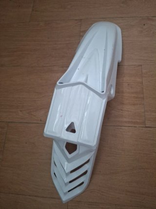 Guardabarros delantero blanco 49cc