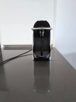 Cafetera Nespresso DeLonghi Negra
