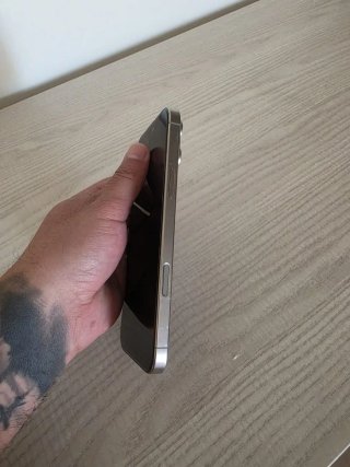 iPhone 16 Pro Max Negro