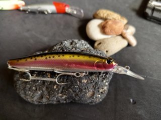 Lote de señuelos de pesca a spinning