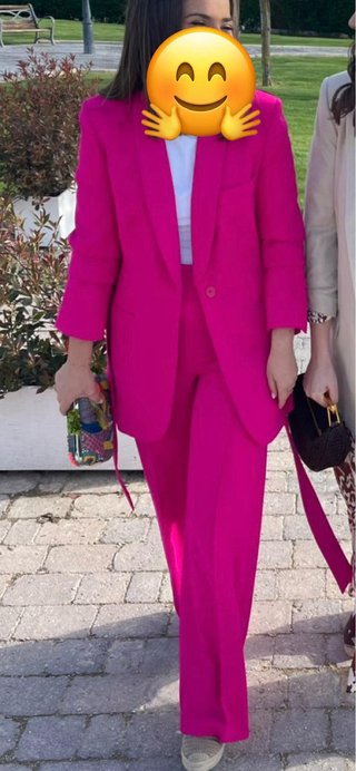 Traje de vestir fucsia Zara