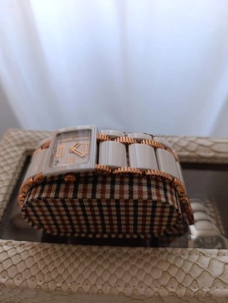 Reloj Lotus Blanco y Dorado