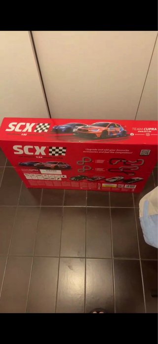 SCX Team Cupra Electric VS Fuel 1:32