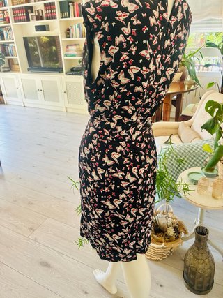 Vestido Mariposas Escote V Talla 40/42