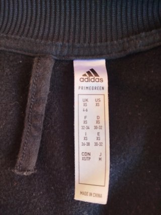 Chaqueta Adidas Negra con Rayas Blancas