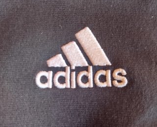 Chaqueta Adidas Negra con Rayas Blancas