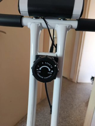 Bicicleta reclinada Ion Fitness con respaldo