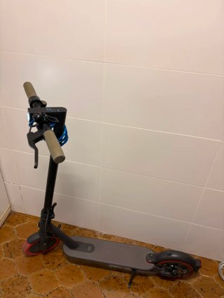 Patinete Eléctrico Xiaomi Poco Uso