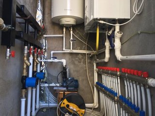 Instalación de fontanería y calefacción central