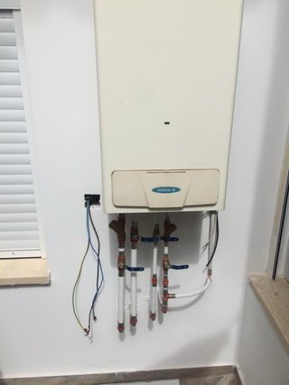 Instalación de fontanería y calefacción central