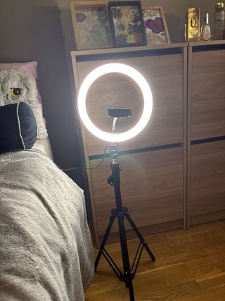 Aro de luz con trípode y soporte móvil