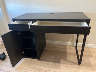 Escritorio Ikea Negro/Marrón