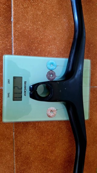 Manillar PROGUESS carbono CON potencia integrada