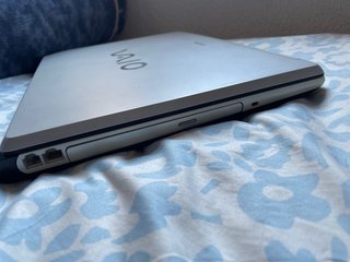 Portátil Sony VAIO VGN-FE11S
