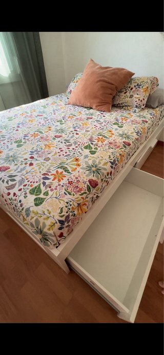 Cama Brimnes 140cm Ikea con 4 cajones y Colchon