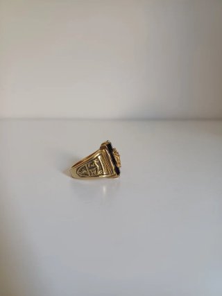 Anillo Hombre Negro y Dorado