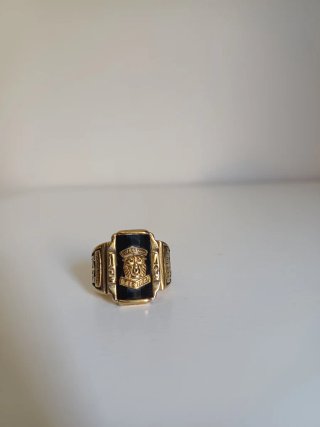 Anillo Hombre Negro y Dorado