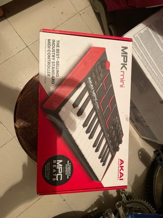 Teclado MIDI Akai MPK Mini