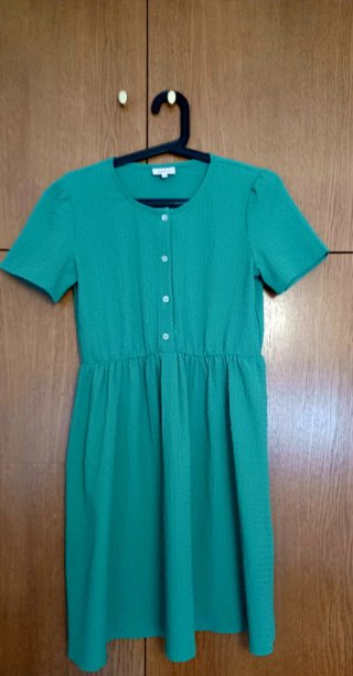 Lote niña: 2 vestidos + mono (Only, Mango, Primark