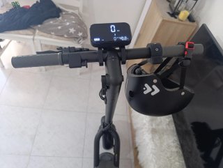 Patineta eléctrica como nueva con  factura