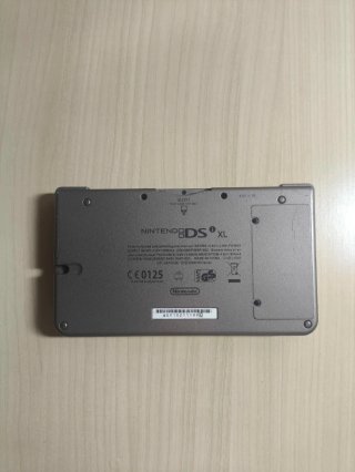 Nintendo DSi XL Dorada