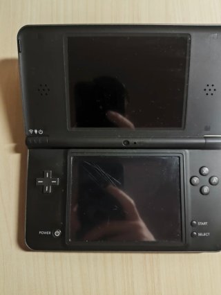 Nintendo DSi XL Dorada