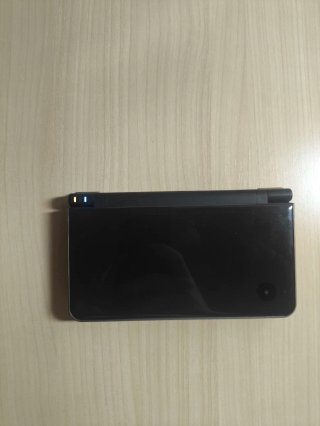 Nintendo DSi XL Dorada