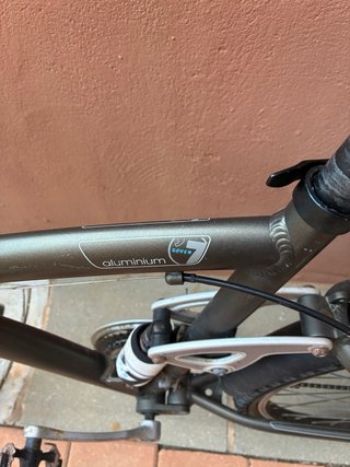 Bicicletas urbanas Btwin negra con cesta