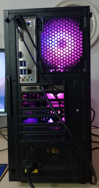 Torre PC i3 9100F Negra con RGB