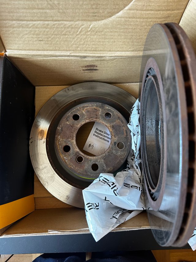 Disco Freno Trasero y Pastillas E92