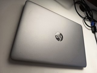 Ordenador portatil HP I5 TACTIL