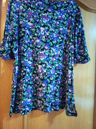 Camiseta floral Ralph Lauren.