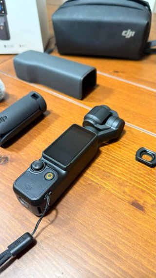 DJI Osmo Pocket 3 Creator Combo