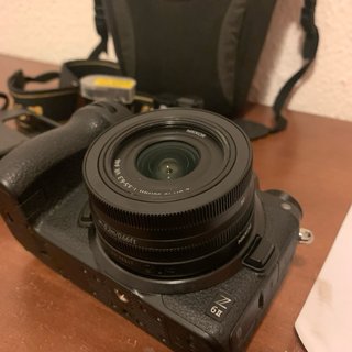 Nikon Z6 II + 16-50mm + Accesorios (Como Nuevo)