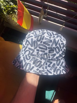 Sombrero Jordan Negro Reversible