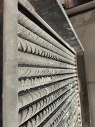 Parrilla de hierro 71x44