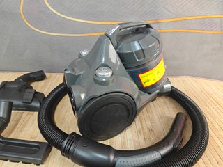 Amazon Basics Potente aspirador 700W sin bolsa