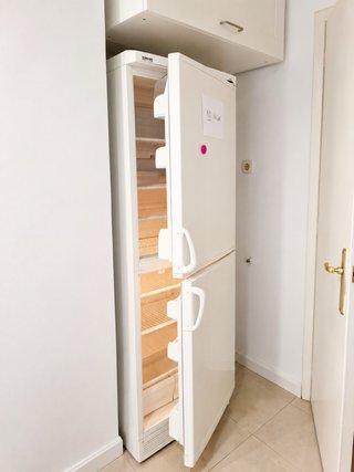 Nevera vertical Rommer blanca