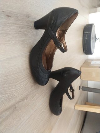 Zapatos de tacón Clarks negros